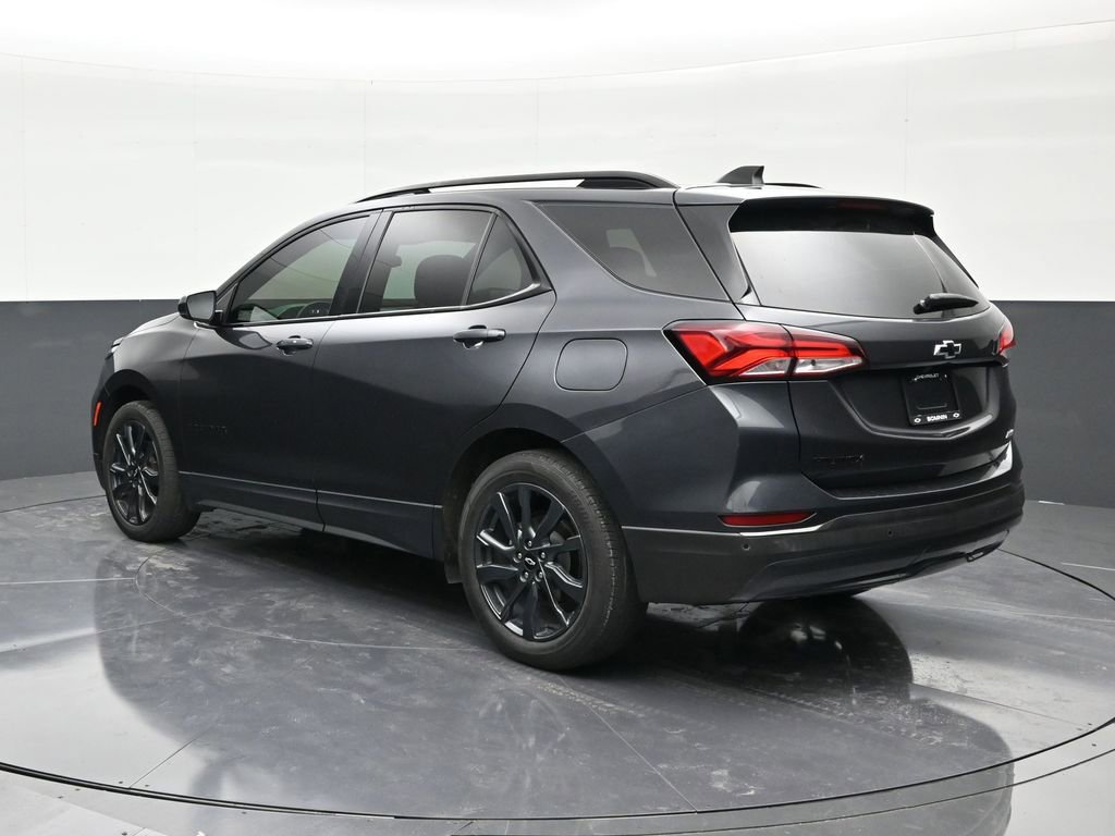 Used 2022 Chevrolet Equinox RS image 3