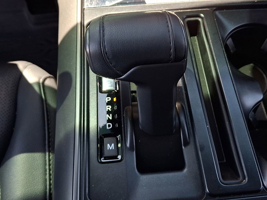 Used 2024 Ford F150 Lariat w/ FX4 Off-Road Package image 14