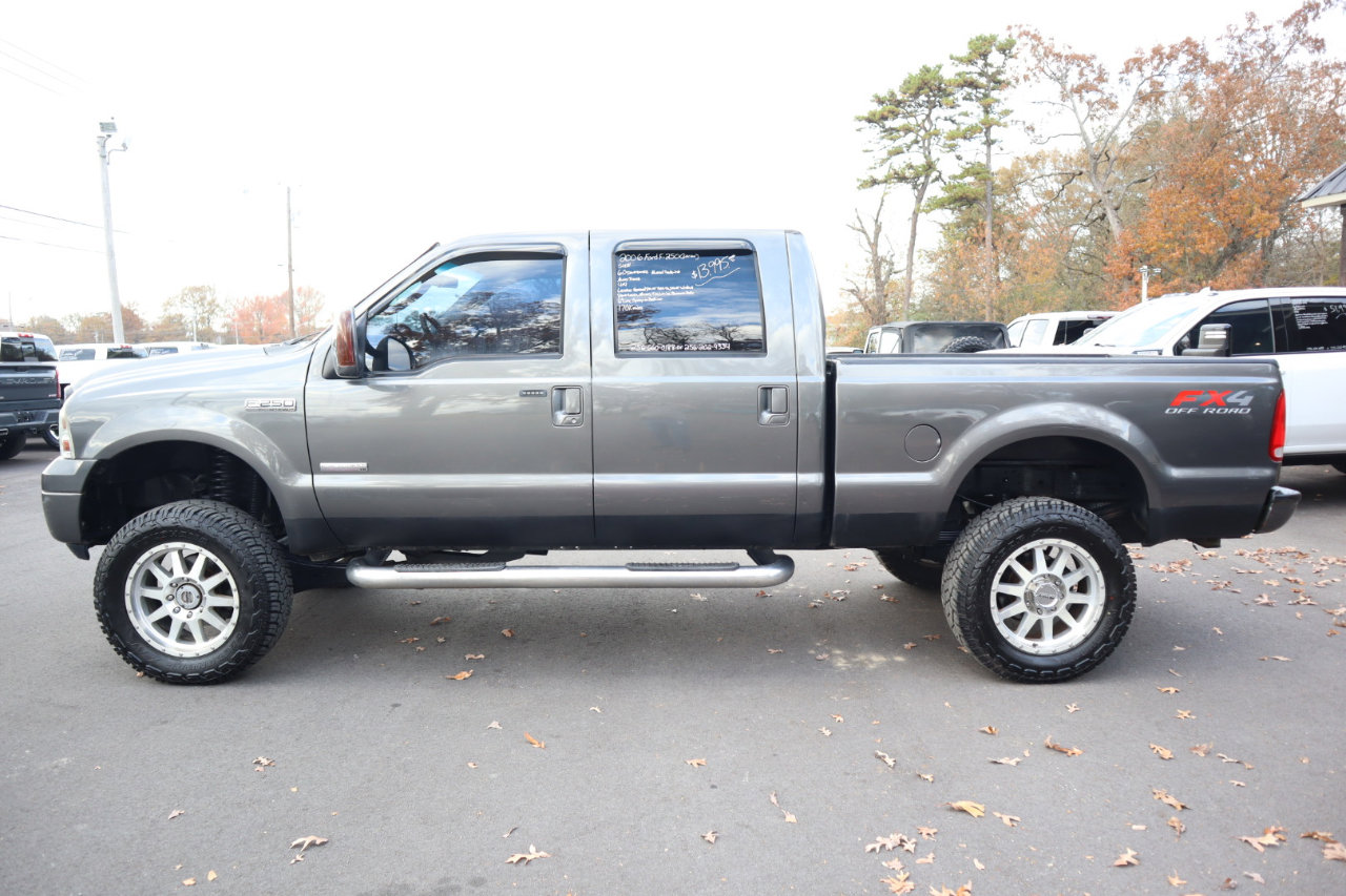 Used 2006 Ford F250 Lariat image 6
