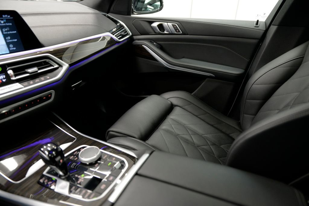 Used 2023 BMW X5 xDrive45e w/ Climate Comfort Package image 27