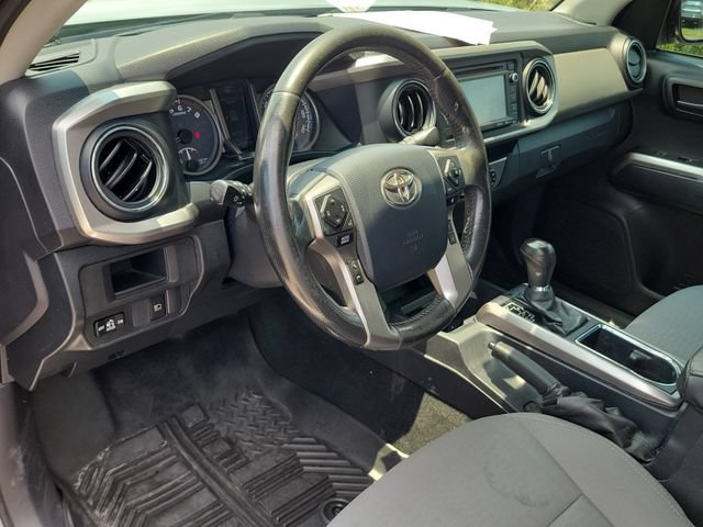Used 2019 Toyota Tacoma SR5 RWD image 18