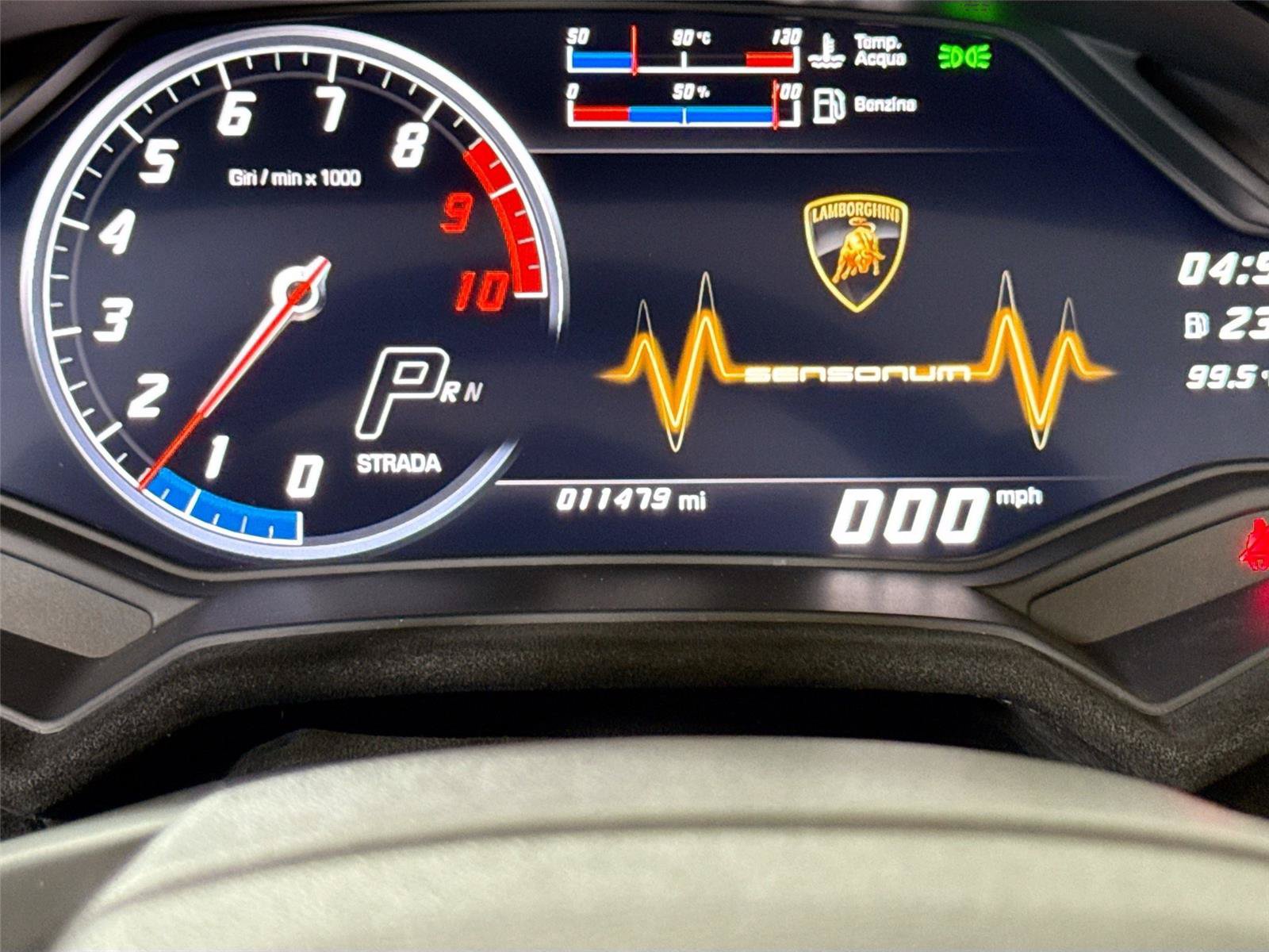 Used 2018 Lamborghini Huracan Performante AWD/4WD image 19