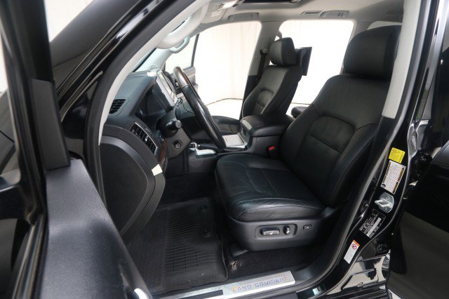 Used 2016 Toyota Land Cruiser AWD/4WD image 16