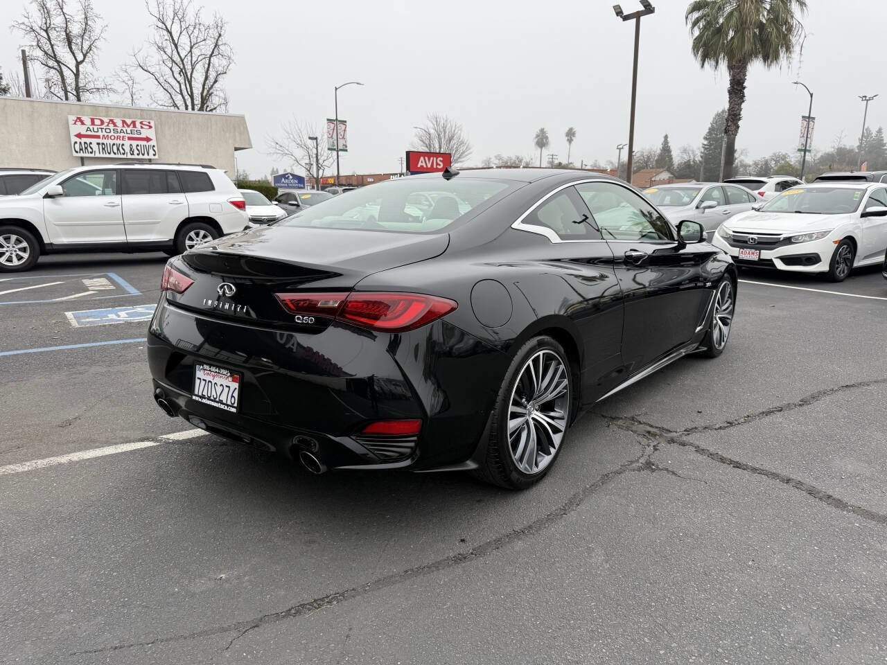 Used 2017 INFINITI Q60 3.0t image 3