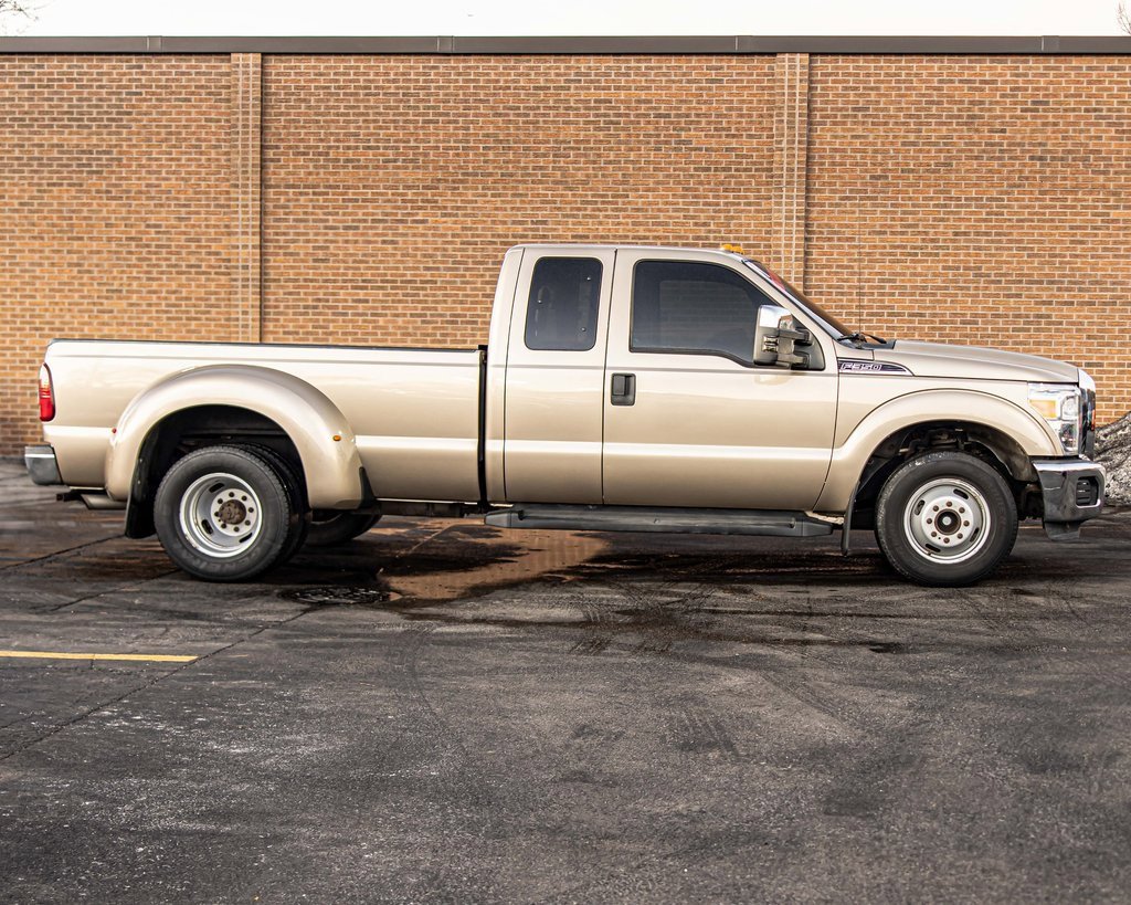 Used 2011 Ford F350 XLT w/ Camper Pkg image 9