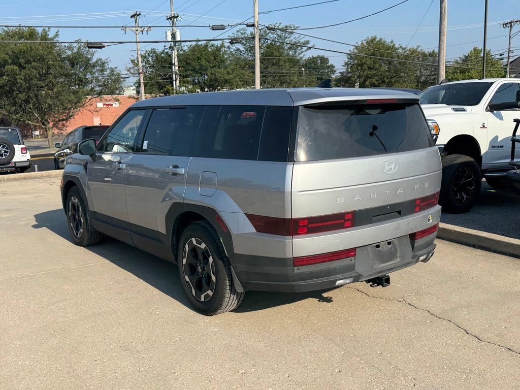 Used 2024 Hyundai Santa Fe SE AWD/4WD image 8