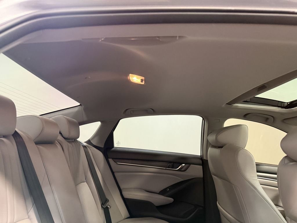 Used 2018 Honda Accord EX-L image 16