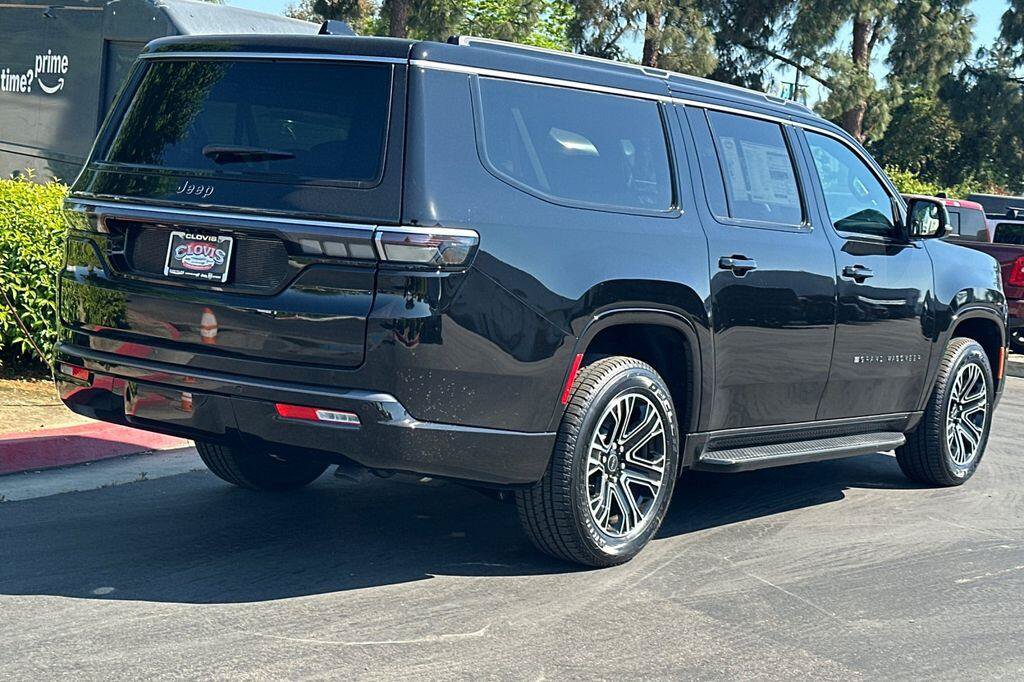 New 2026 Jeep Grand Wagoneer L 2WD w/ 8-Passenger Seating Package image 4