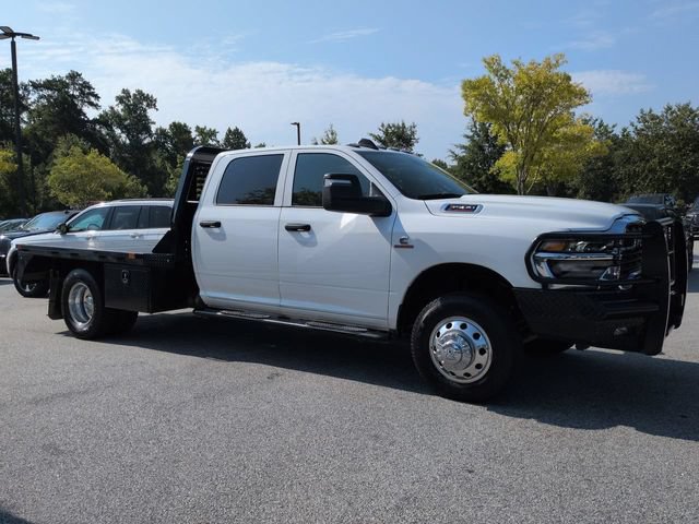 Used 2026 RAM 3500 Tradesman w/ Chrome Appearance Group AWD/4WD video 2