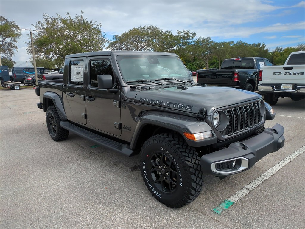 New 2025 Jeep Gladiator Sport image 2
