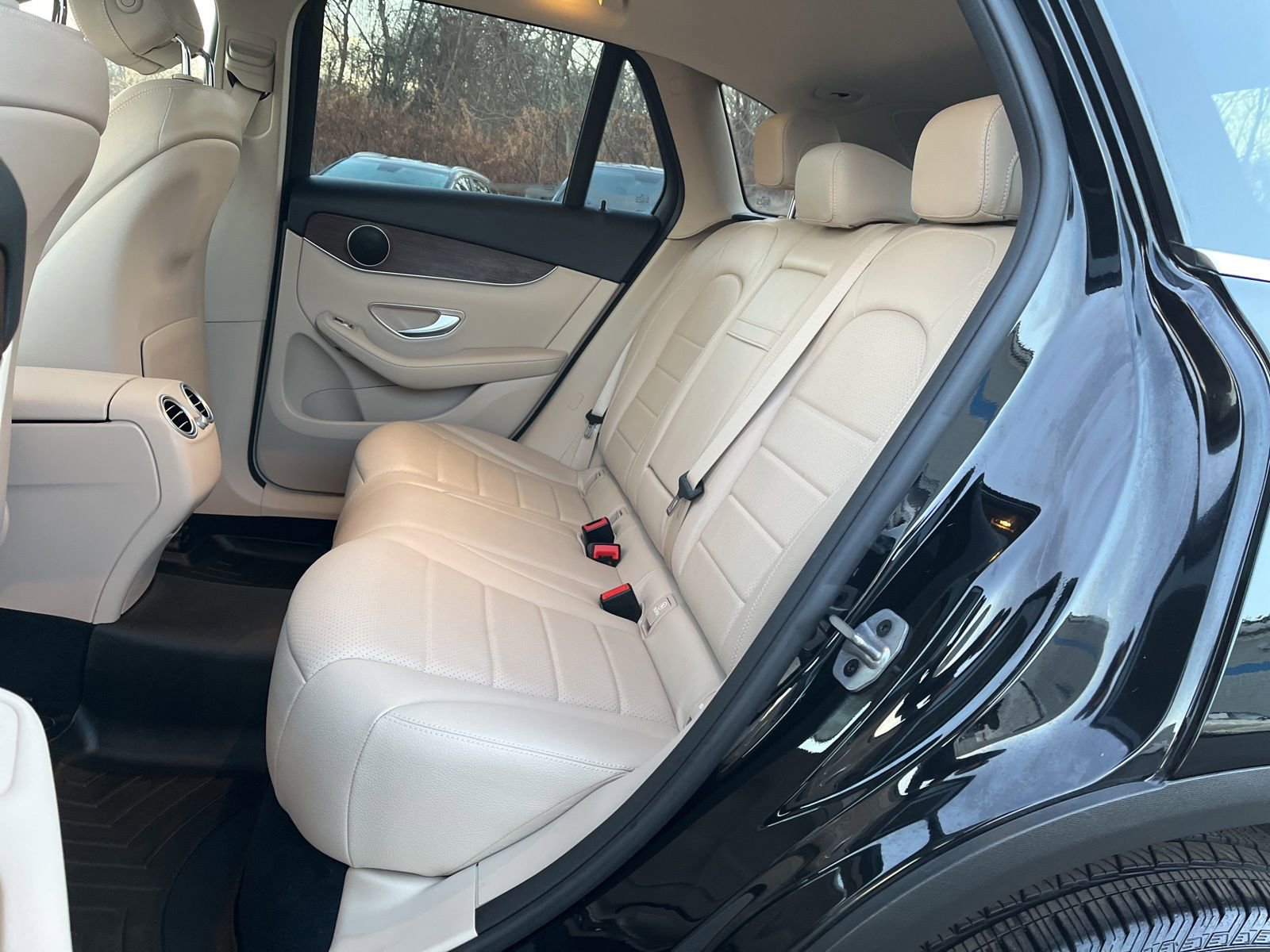 Used 2022 Mercedes-Benz GLC 300 4MATIC image 14