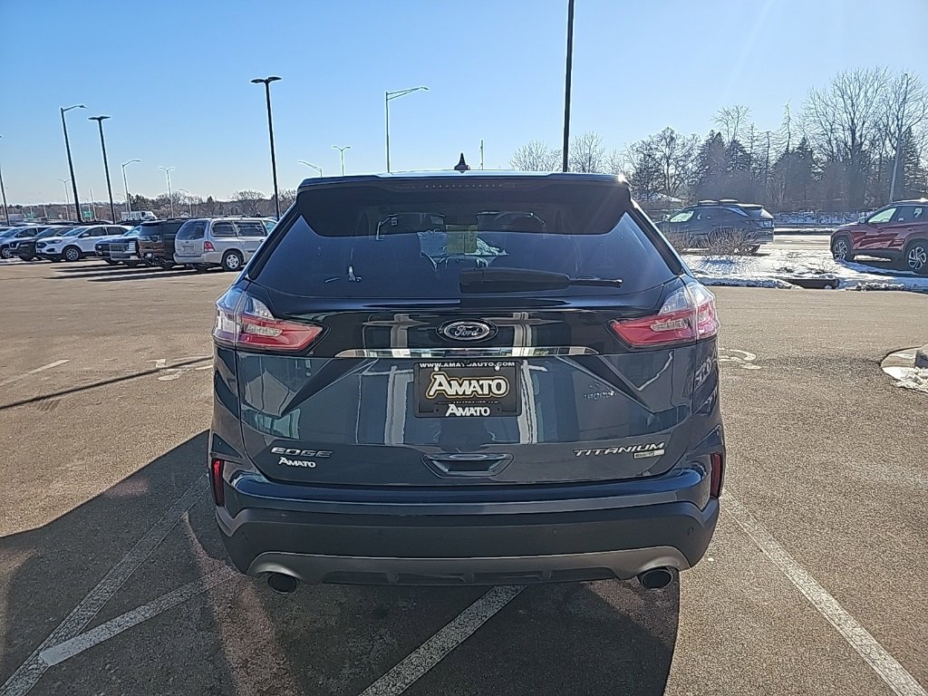 Used 2019 Ford Edge Titanium w/ Equipment Group 301A image 4