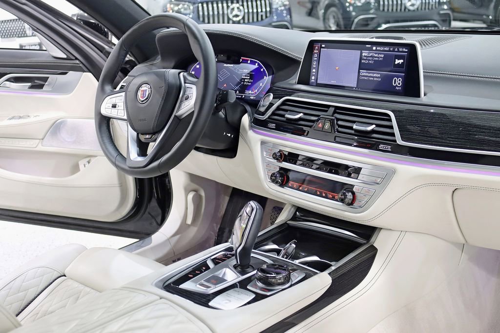 Used 2022 BMW ALPINA B7 xDrive w/ Luxury Rear Seating Package image 38