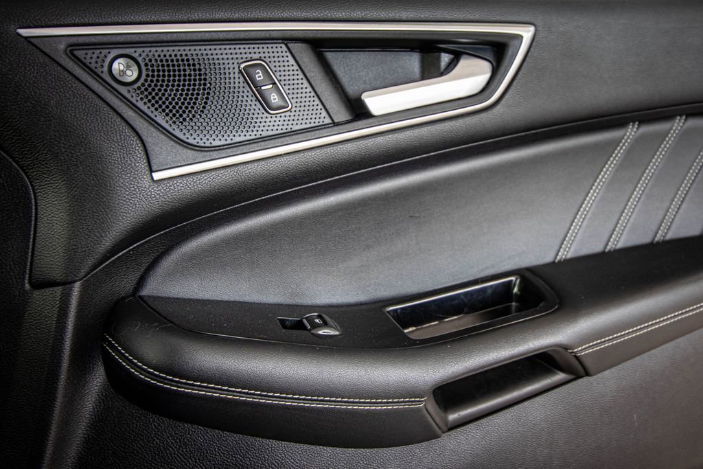 Used 2019 Ford Edge ST w/ Equipment Group 401A AWD/4WD image 18