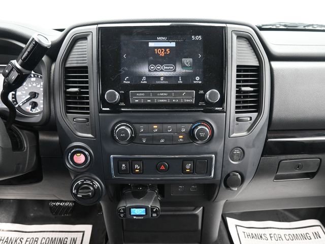 Used 2024 Nissan Titan SV image 16