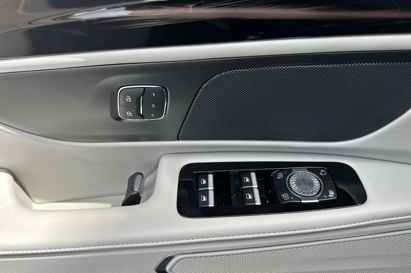 New 2026 Lincoln Nautilus Premier AWD/4WD image 10