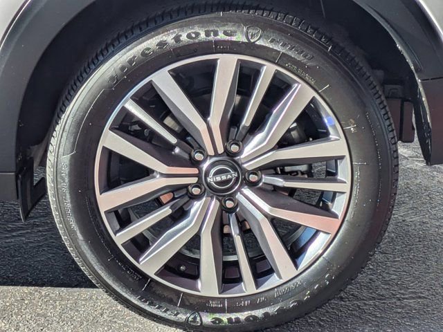 Used 2024 Nissan Kicks SR image 13