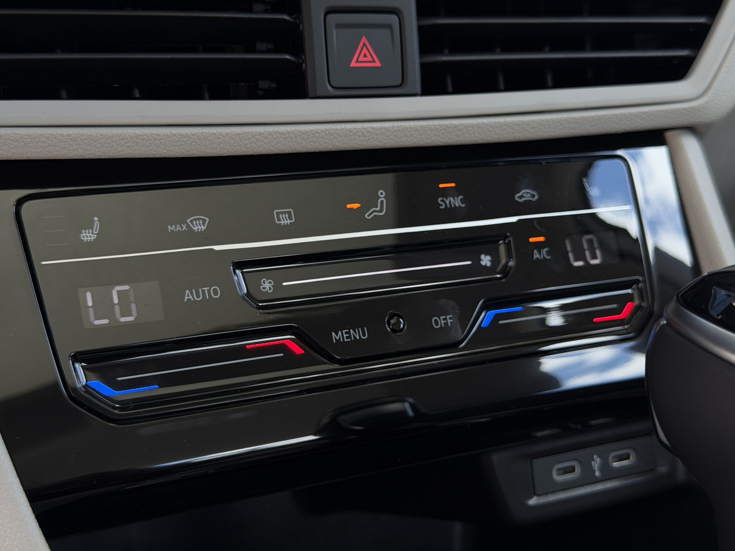New 2027 Volkswagen Jetta SE FWD image 26