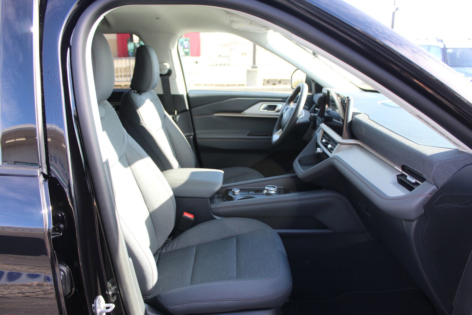 New 2026 Ford Explorer Active image 12