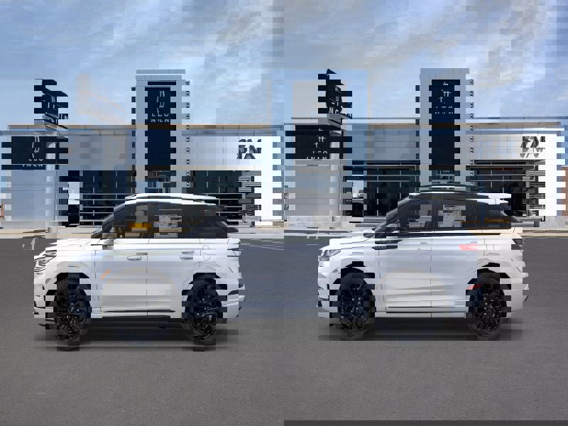 New 2026 Lincoln Corsair Premiere image 3