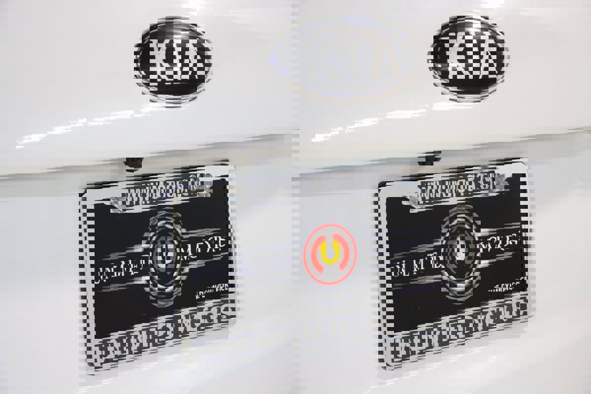 Used 2014 Kia Sorento SX w/ 3rd Row Package image 14