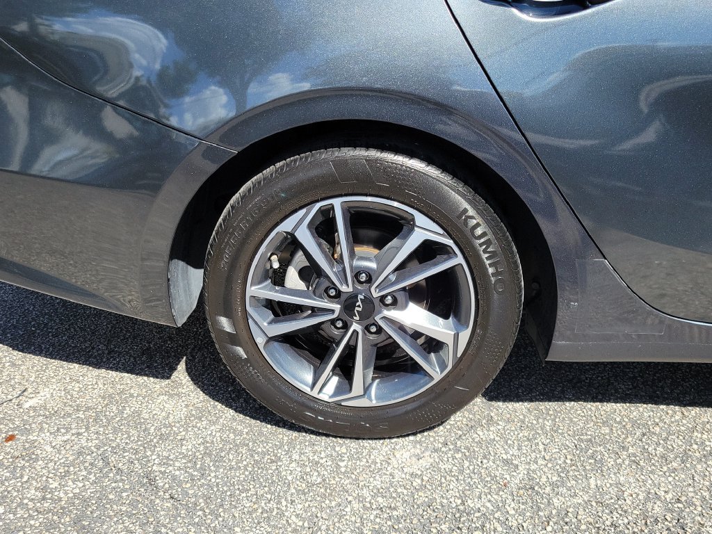 Certified 2024 Kia Forte LXS FWD image 10
