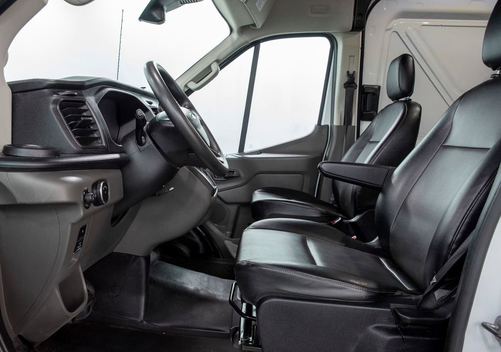 Used 2022 Ford Transit 250 Medium Roof AWD image 7