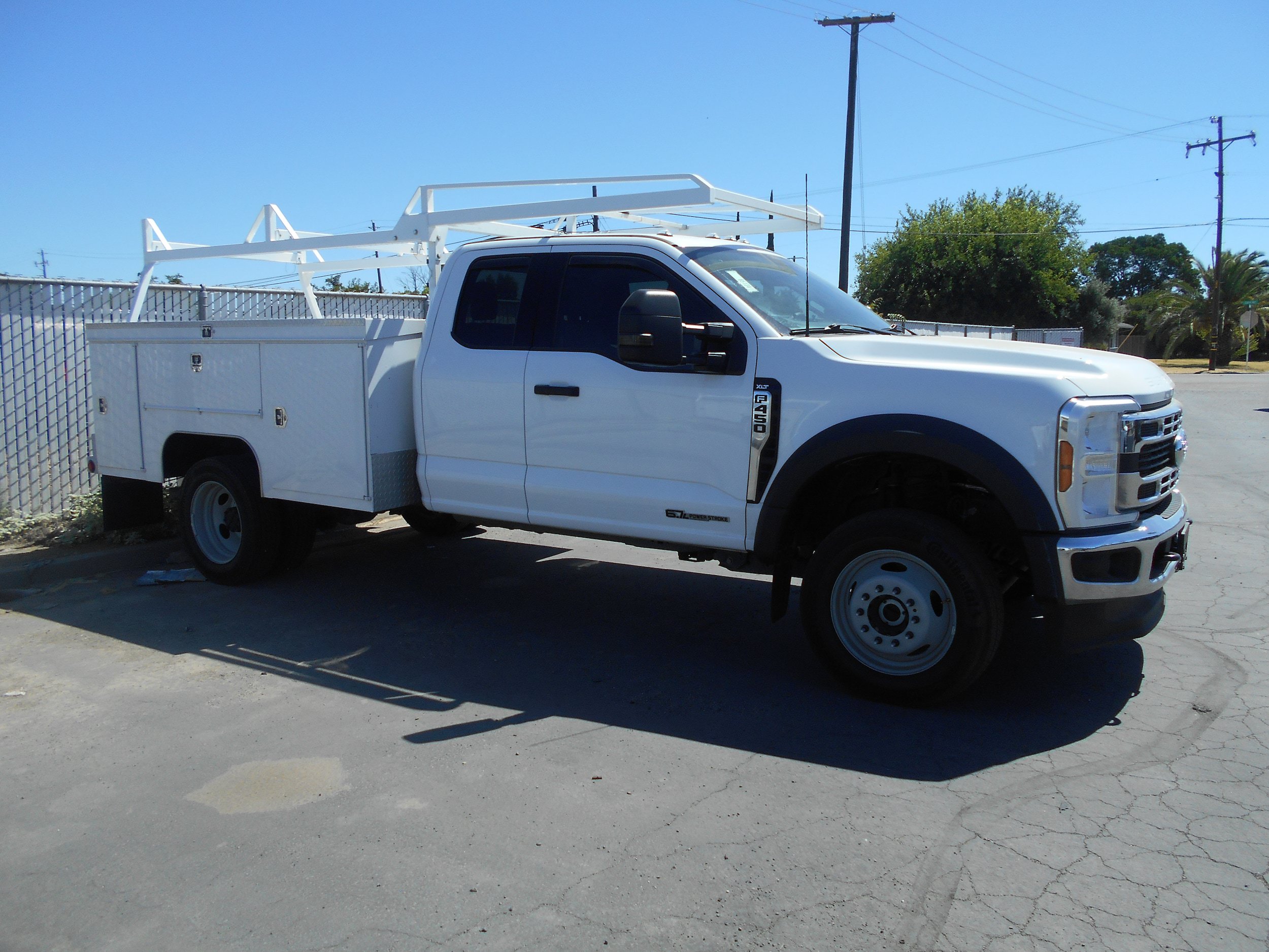 Used 2024 Ford F450 XLT w/ XLT Value Package AWD/4WD image 3