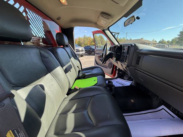 Used 2004 Chevrolet Silverado 3500 2WD Regular Cab image 19