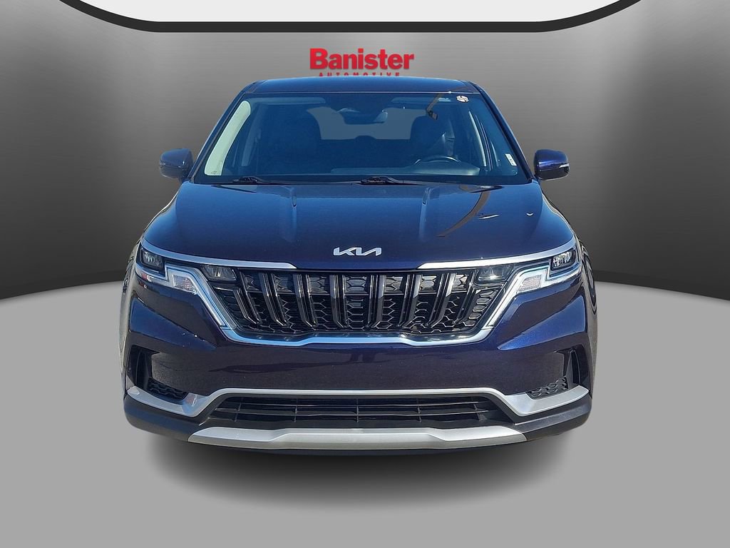 Used 2022 Kia Carnival LX image 2