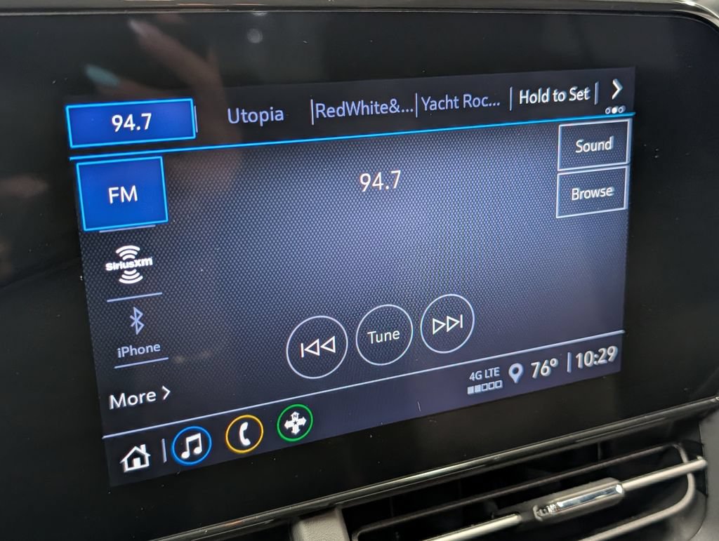 Used 2025 Chevrolet Trax RS w/ Driver Confidence Package FWD image 14