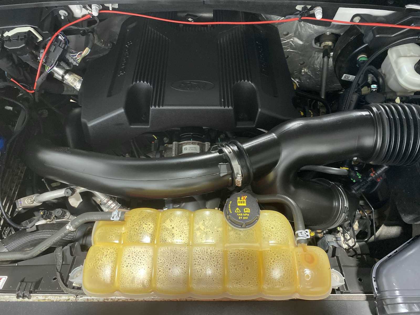 Used 2018 Ford F150 XLT AWD/4WD image 9