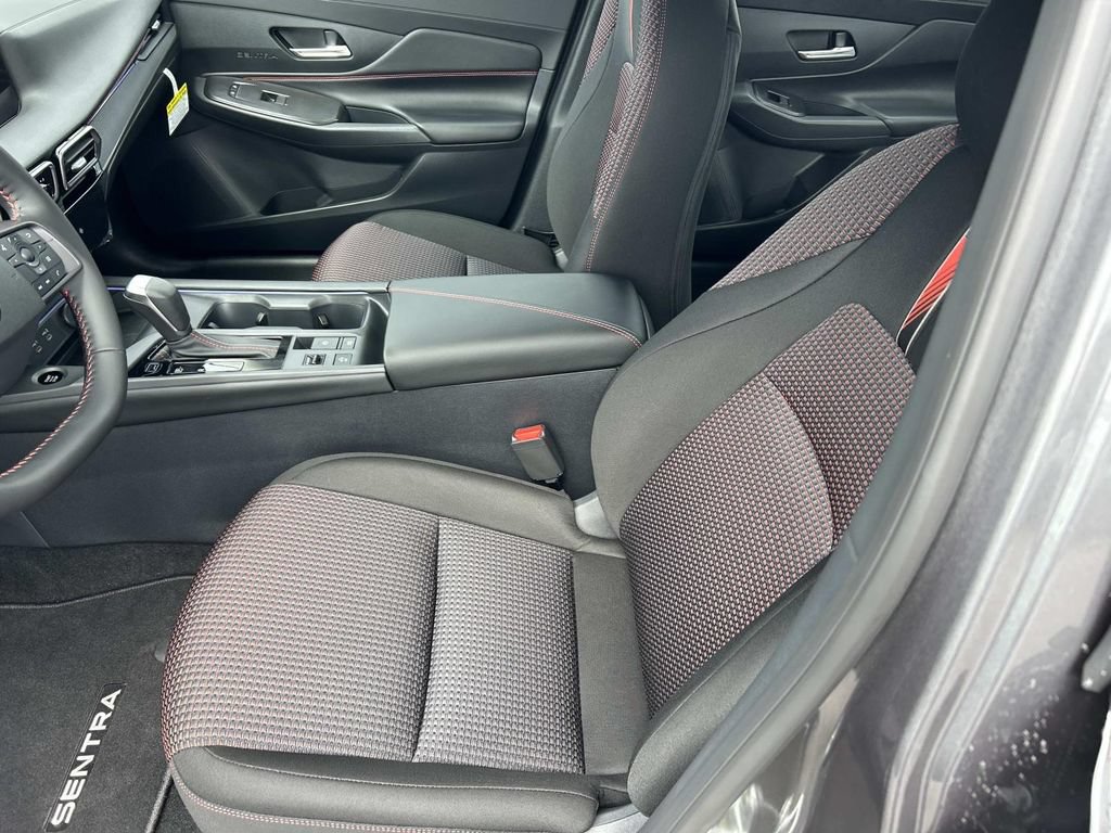 New 2026 Nissan Sentra SR w/ Floor Mat Package FWD image 14
