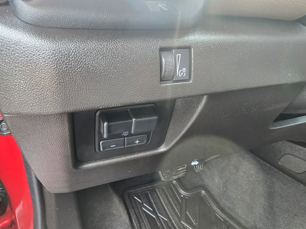 Used 2023 GMC Canyon Denali image 19