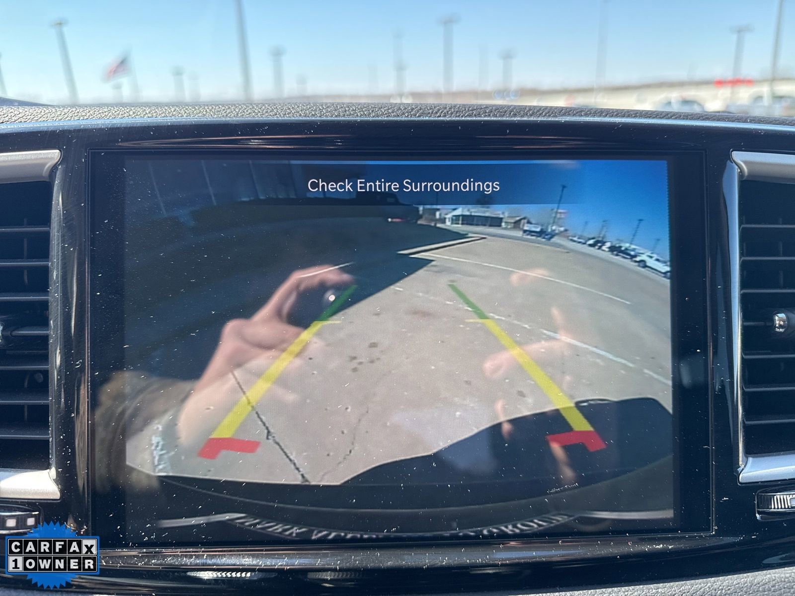 Used 2024 Chrysler Pacifica Touring-L FWD image 18