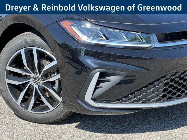 New 2026 Volkswagen Jetta SE FWD image 10