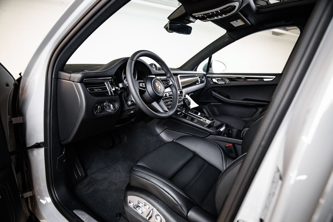 New 2026 Porsche Macan S AWD/4WD image 4