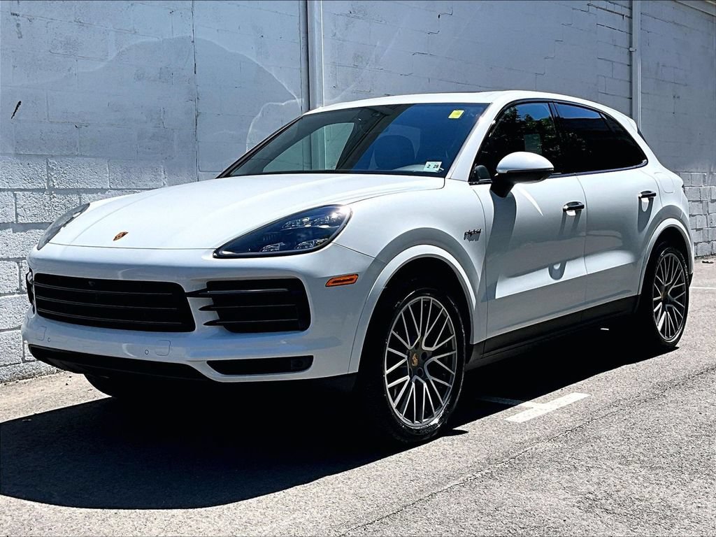 Certified 2023 Porsche Cayenne Platinum Edition AWD/4WD image 1