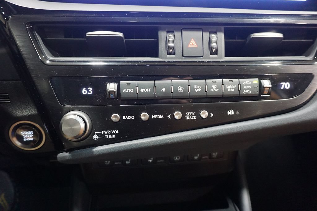 Used 2023 Lexus ES 350 w/ Premium Package FWD image 13