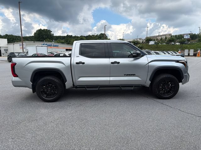 Used 2022 Toyota Tundra SR5 w/ SR5 Convenience Package AWD/4WD image 9
