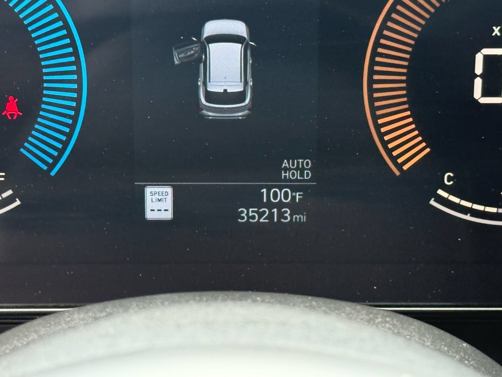 Used 2025 Hyundai Kona SEL FWD image 19