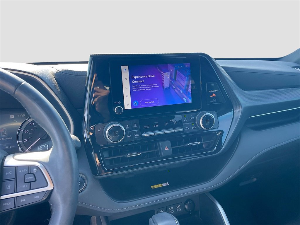 Used 2023 Toyota Highlander XSE image 14