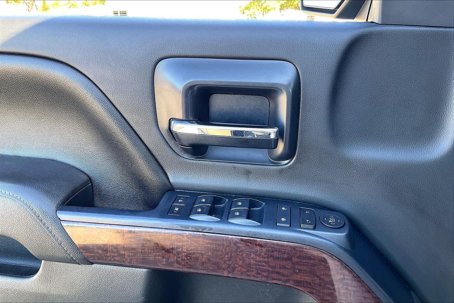 Used 2017 GMC Sierra 1500 SLE w/ SLE Value Package RWD image 32