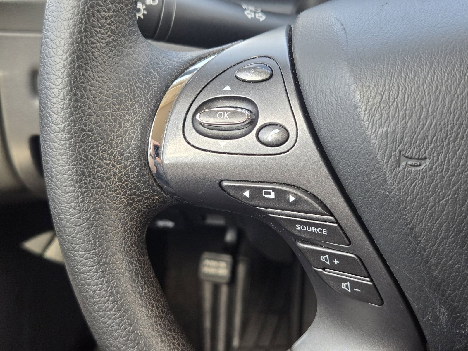 Used 2022 Nissan Murano S image 28