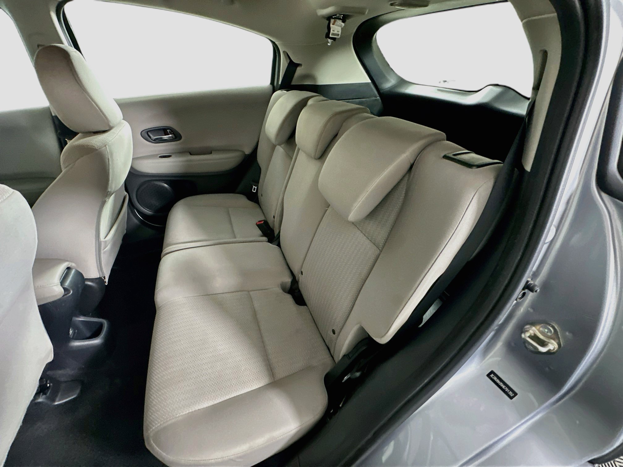Used 2017 Honda HR-V LX image 26
