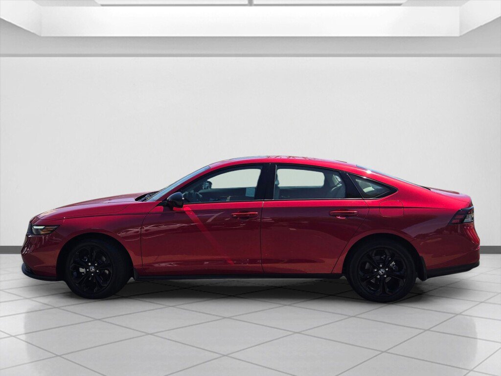 Certified 2025 Honda Accord SE image 8