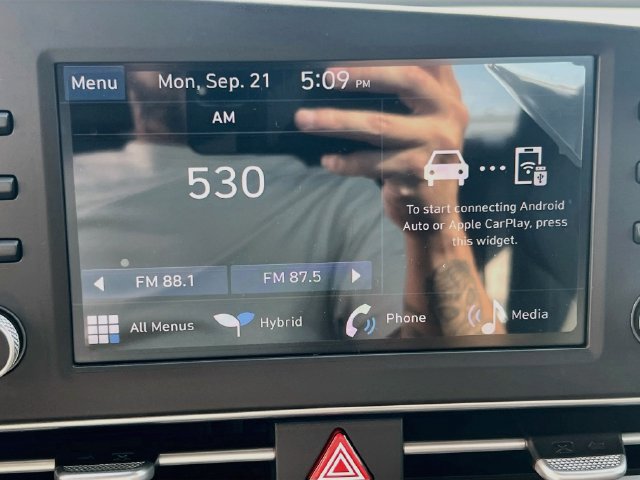 New 2026 Hyundai Elantra Hybrid FWD image 14