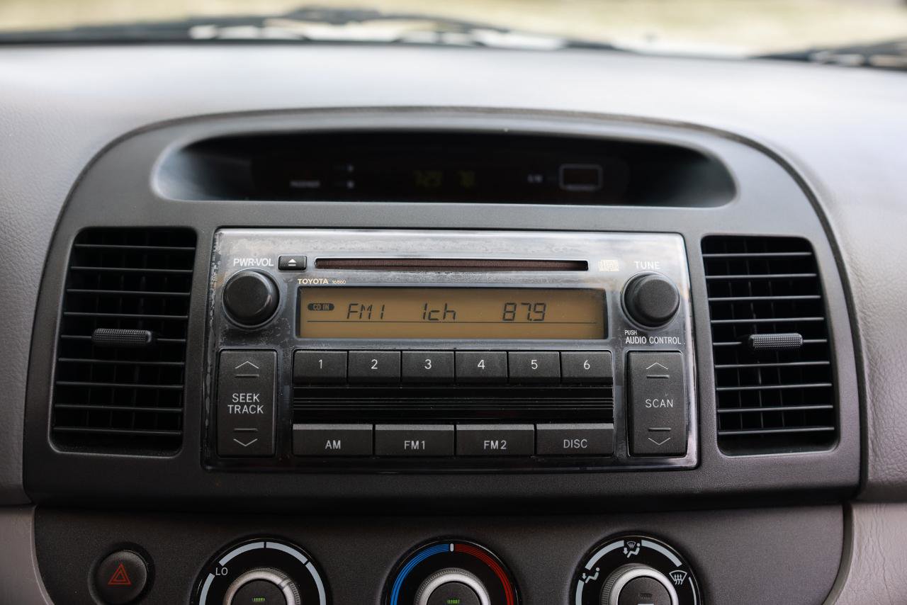 Used 2005 Toyota Camry SE FWD image 31