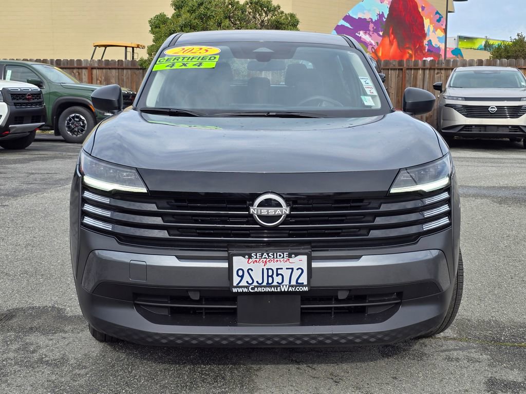 Used 2025 Nissan Kicks S image 2