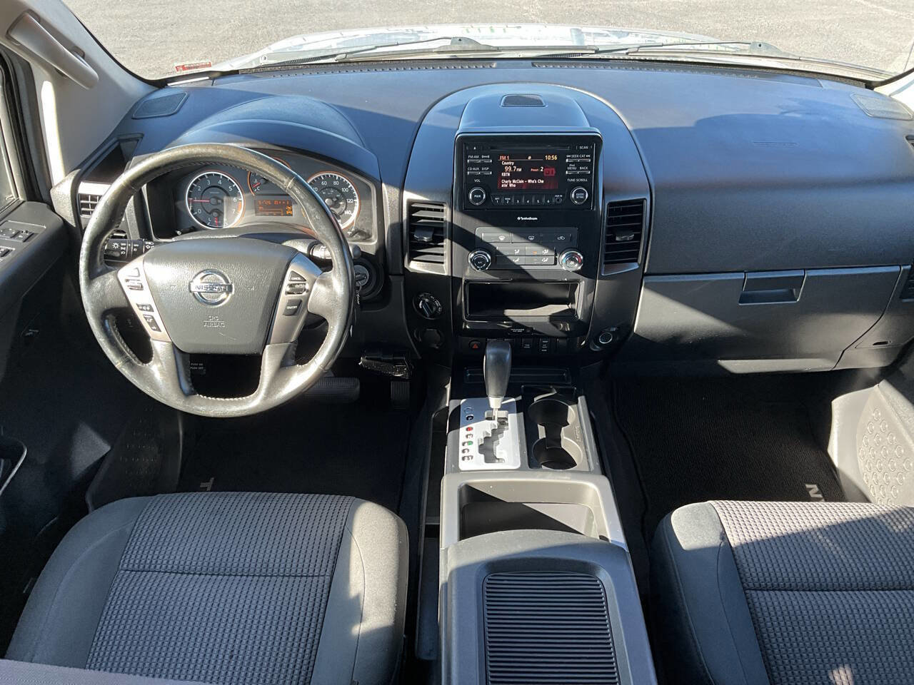 Used 2013 Nissan Titan SV w/ SV Premium Utility Pkg image 12